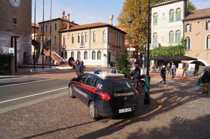 Mestre, carabinieri denunciano 7 persone per furto e microcriminalità