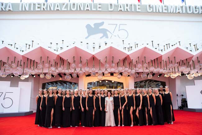 Miss Italia: sul red carpet della Mostra del Cinema va in scena la bellezza