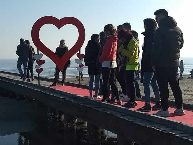 Jesolo in Love lascia la sua scia d'amore sul mare di Jesolo 1