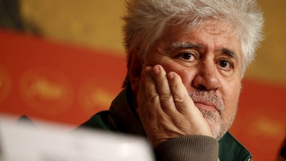 Almodóvar riceve il Leone d'oro