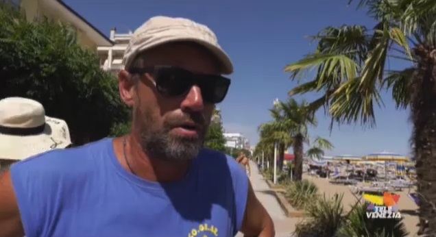 Jesolo Sesso Orale In Spiaggia Il Video Fa Il Giro Del Web