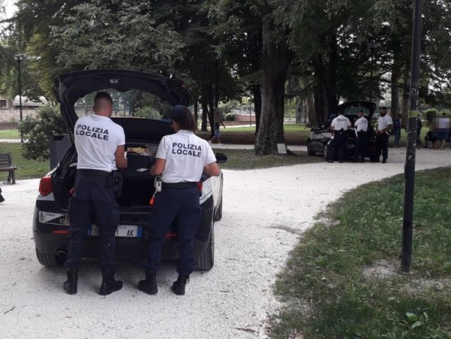 Esibisce un documento falso: arrestato 37enne a Mestre