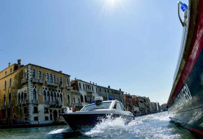 Ragazzina si perde a Venezia e vaga per tutta la notte: ritrovata