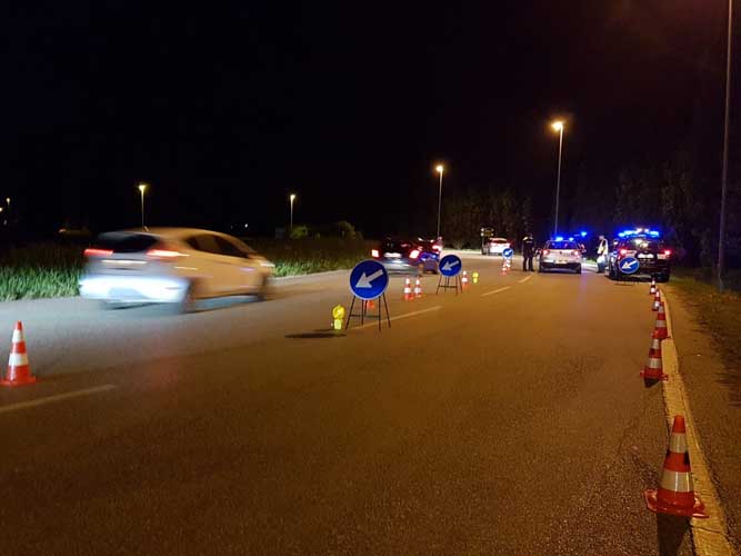 Notte di controlli e alcoltest a Jesolo: 3 patenti ritirate