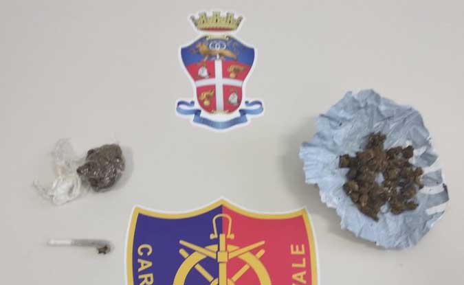 Campo Santa Margherita: 2 giovani trovati con marijuana