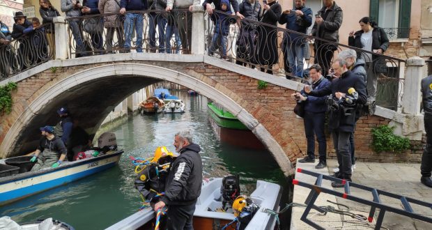 Gondolieri sub: 3 novembre immersione in notturna in Canal Grande