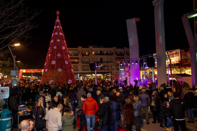 Jesolo Christmas Village 2019 e il Pese di Cioccolato: le inaugurazioni