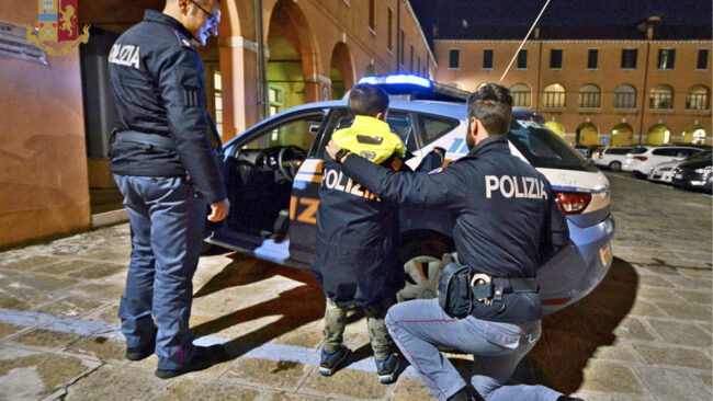 Bambino scomparso da Mestre ritrovato in stazione