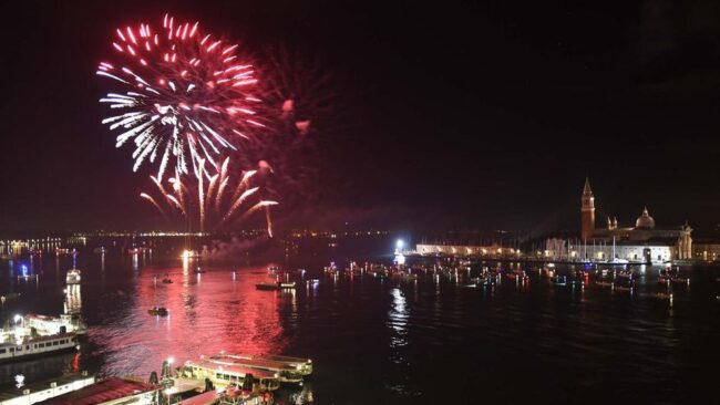 Capodanno 2020: vietato spray al peperoncino e bere e vendere bevande