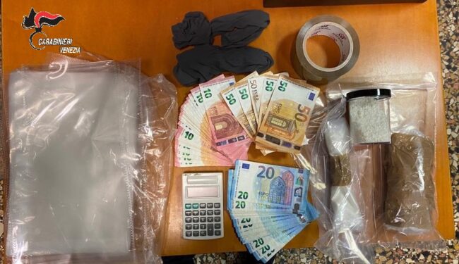 Cocaina da Veneto Orientale a Mestre: arrestati due pusher