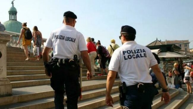 Taccheggi e borseggi a Venezia: fermate due ladre - Televenezia