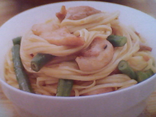 Tagliolini con Pollo e Salsa di Prugne, che pastasciutta!