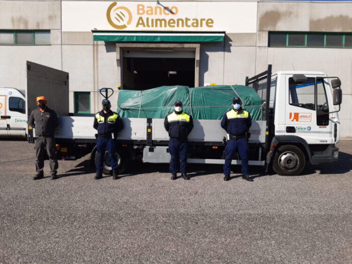 Jesolo, la Polizia Locale dona oltre 200 ore alle Caritas