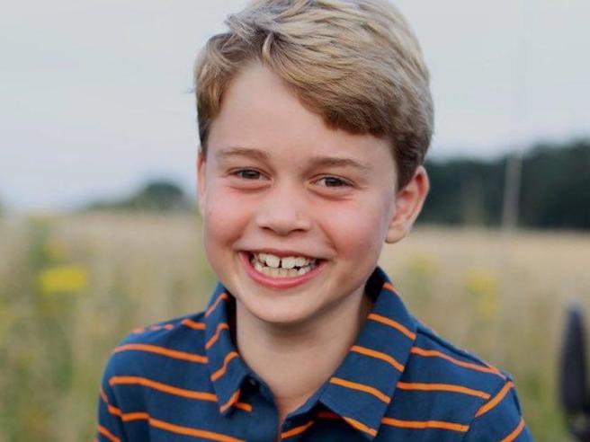 Il principe George compie 8 anni, omaggio di William e Kate a Filippo - Radio Venezia