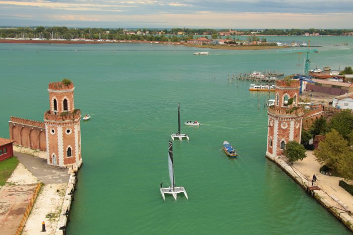 Marina Militare Nastro Rosa Tour 2021: gran finale all'Arsenale di Venezia - TeleVenezia