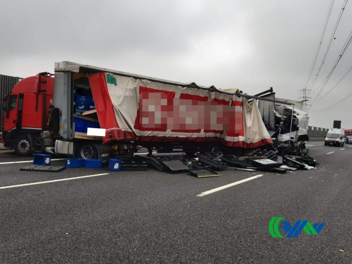 Incidente tra tir: chiuso Passante di Mestre. Un ferito