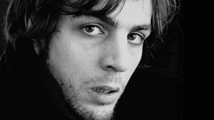 Syd Barrett: la sua chitarra acustica è all'asta - Radio Venezia