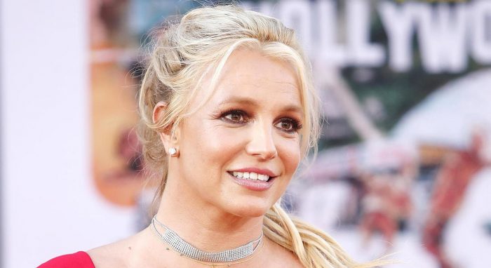 Britney Spears firma per un libro rivelazione - Radio Venezia