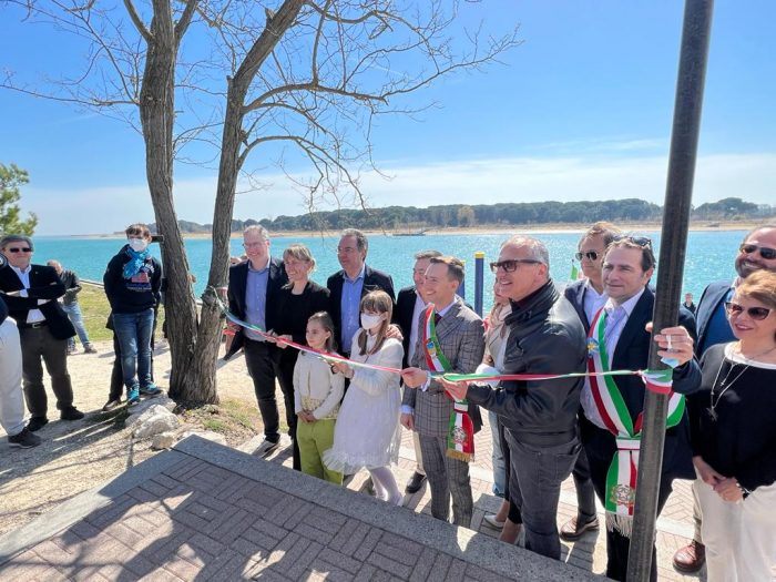 Passo barca sul tagliamento tra Lignano e Bibione