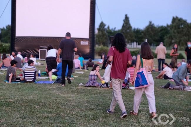 Cinemoving 2022: 22-31 luglio al Parco San Giuliano - TeleVenezia