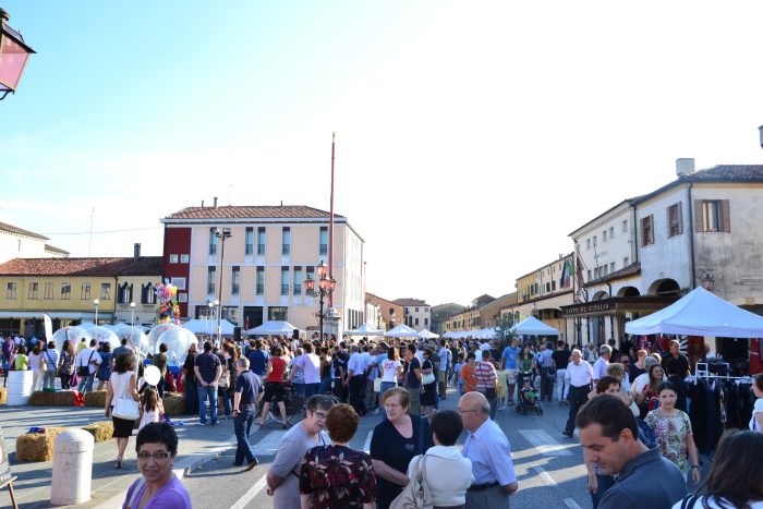 Mirano, domenica c'è "A piedi in Centro" - TeleVenezia