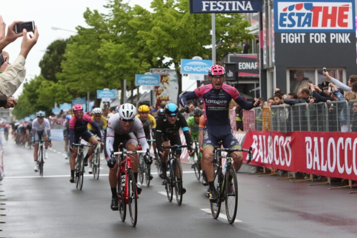 Giro d'Italia, il passaggio a Jesolo per abbracciare la storia