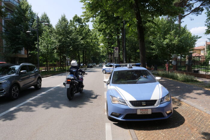 Via Piave, deruba un'anziana: arrestato 28enne