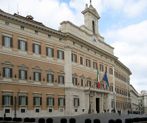 Educazione sessuale a scuola: scontro alla Camera - Televenezia