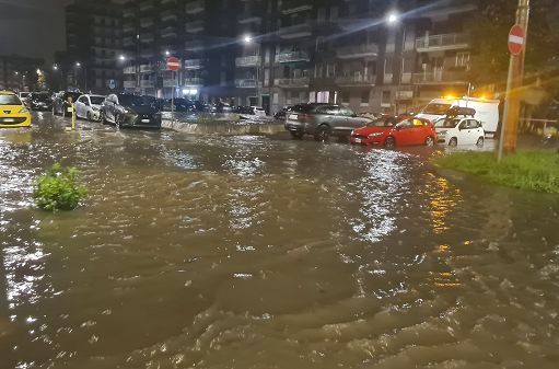 Violento nubifragio a Milano